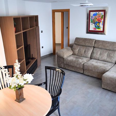 Alojamientos Yecla Centro By Casa De La Feria Del Mueble ييكلا المظهر الخارجي الصورة